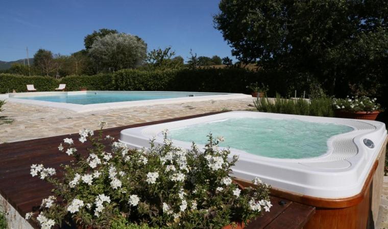 Villa Collepere Country House マテーリカ エクステリア 写真