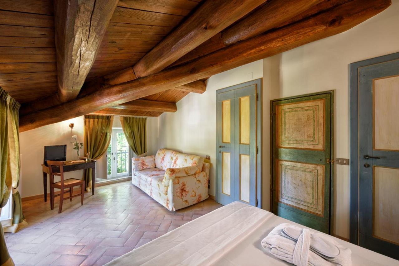 Villa Collepere Country House マテーリカ エクステリア 写真